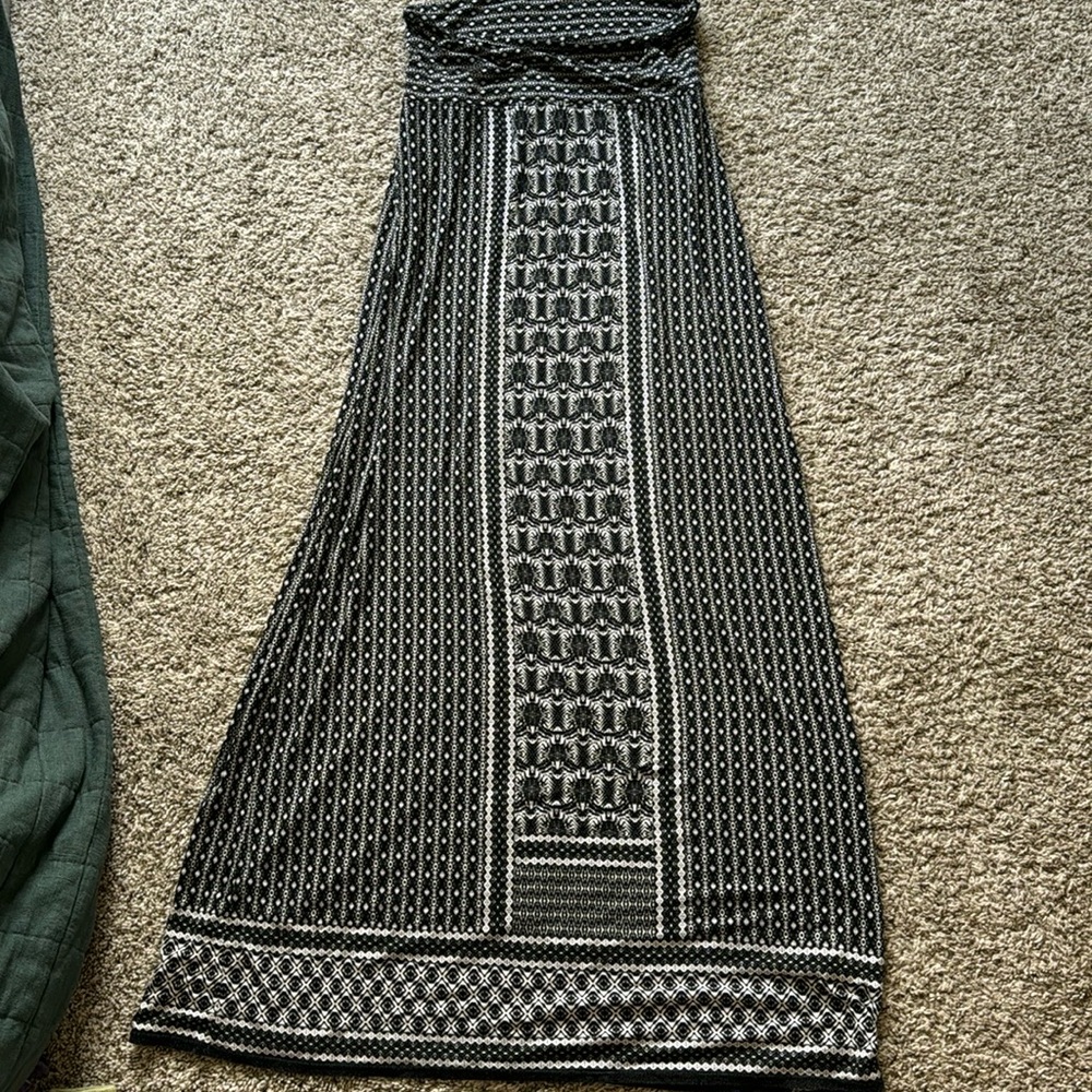 Max studio maxi skirt